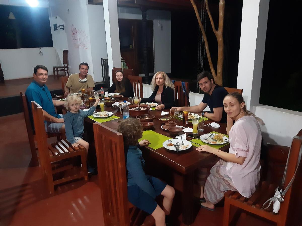 Banana Rest Sigiriya Bed & Breakfast Екстериор снимка