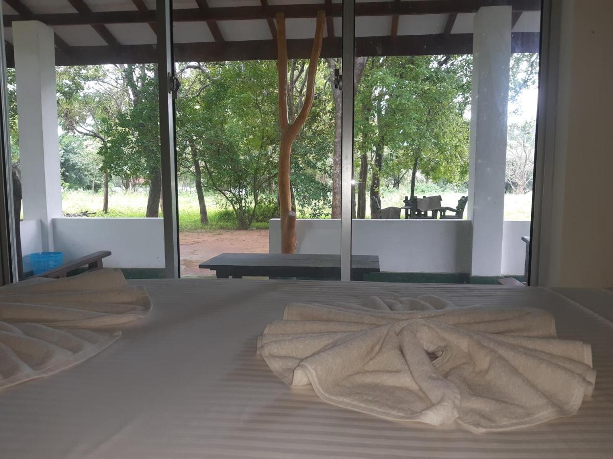 Banana Rest Sigiriya Bed & Breakfast Екстериор снимка