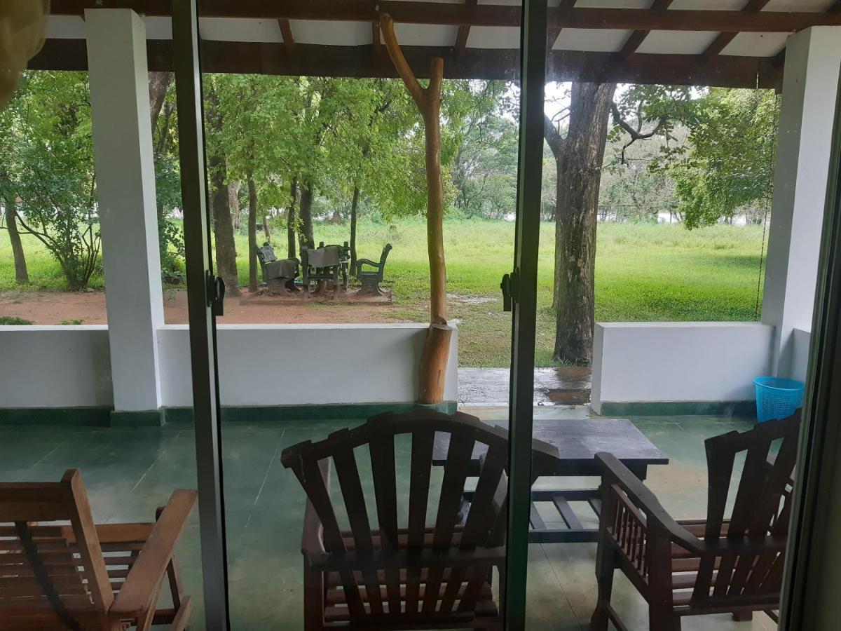 Banana Rest Sigiriya Bed & Breakfast Екстериор снимка