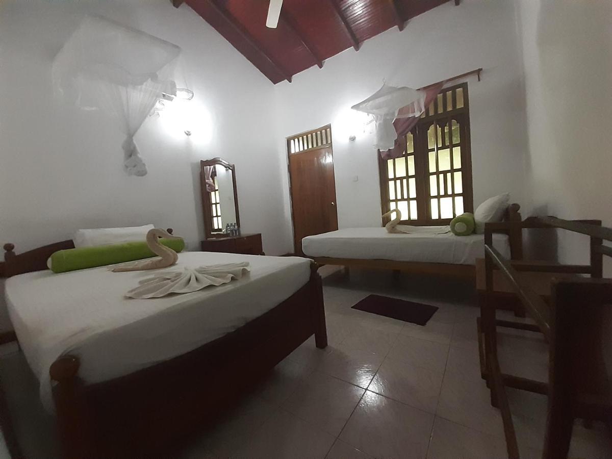 Banana Rest Sigiriya Bed & Breakfast Екстериор снимка