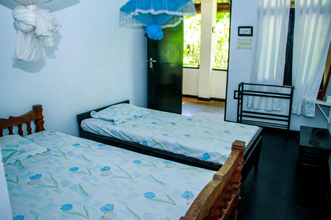 Banana Rest Sigiriya Bed & Breakfast Екстериор снимка