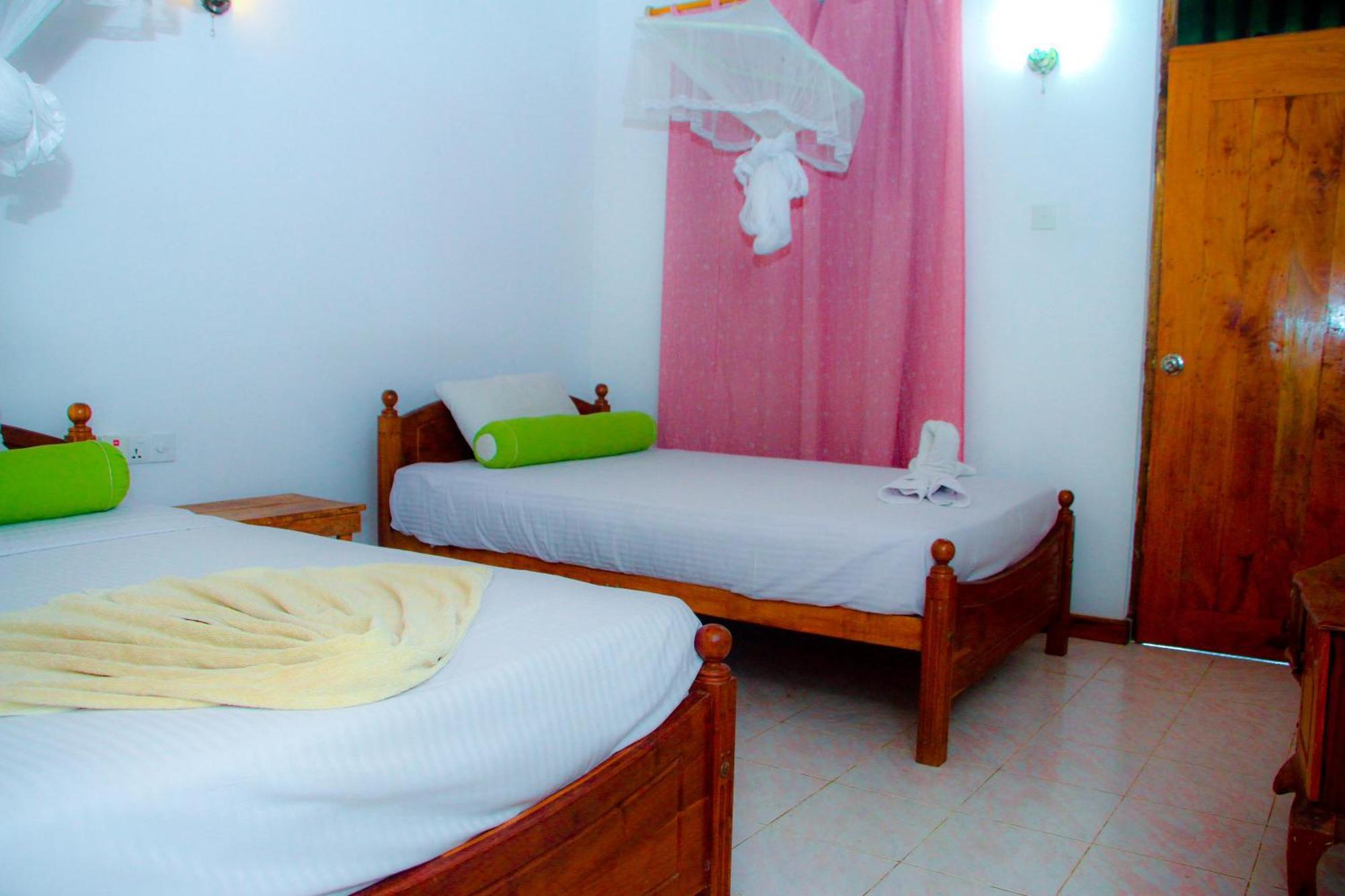 Banana Rest Sigiriya Bed & Breakfast Екстериор снимка