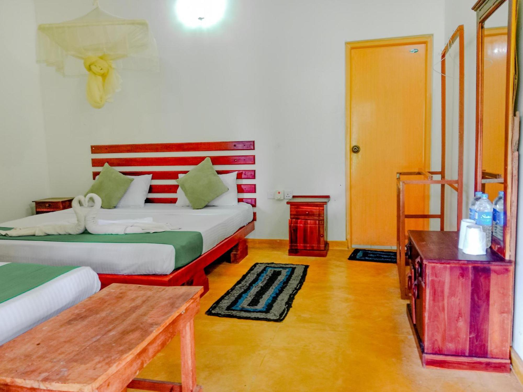 Banana Rest Sigiriya Bed & Breakfast Екстериор снимка