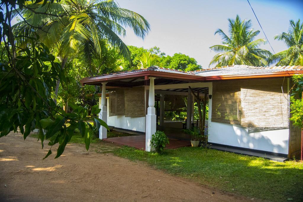Banana Rest Sigiriya Bed & Breakfast Екстериор снимка